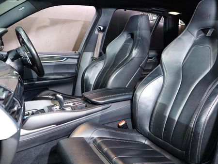 2018-BMW-X5-M_8