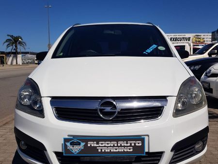 2007-Opel-Zafira-16-Essentia_1