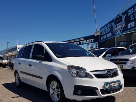 2007-Opel-Zafira-16-Essentia_2