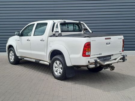 2011-Toyota-Hilux-30-D-4D-Raider-4x4-Double-Cab_4