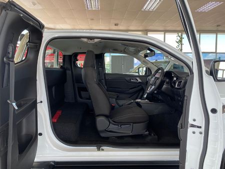 2024-Isuzu-D-Max-30-DDI-LSE-Auto-Extended-Cab_9