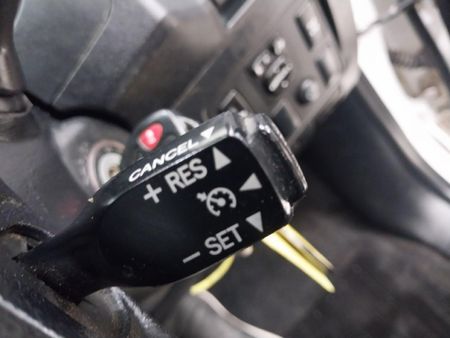 2015-Toyota-Hilux-30-D-4D-Legend-45-Raised-Body-Double-Cab_12