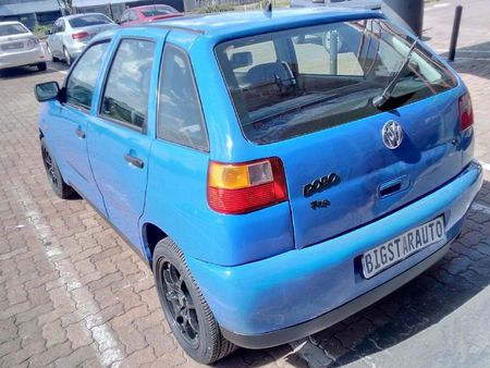2002-Volkswagen-Polo-Playa-14_12