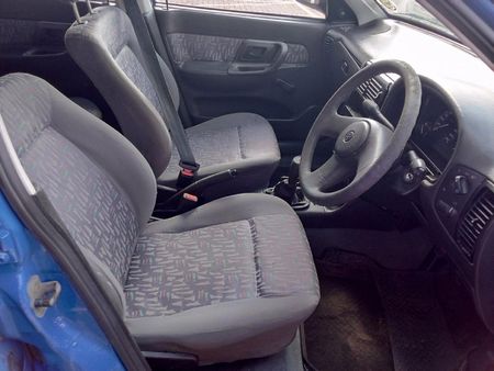 2002-Volkswagen-Polo-Playa-14_6