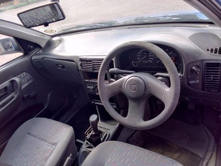 2002-Volkswagen-Polo-Playa-14_7