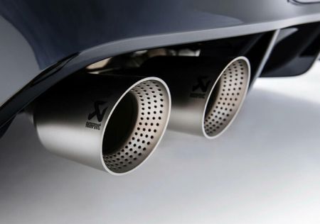 2024-Volkswagen-Golf-8-20-TSI-R-DSG_7