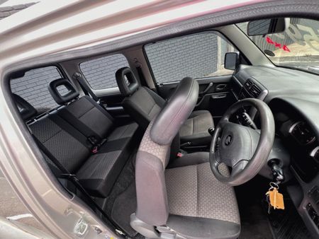 2011-Suzuki-Jimny-13_8