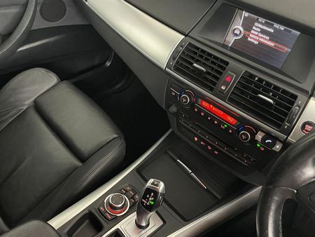 2010-BMW-X5-xDrive30d-M-Sport-Auto_8