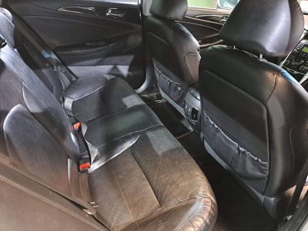 2012-Hyundai-Sonata-24-GLS-Executive-Auto_12