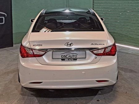 2012-Hyundai-Sonata-24-GLS-Executive-Auto_13