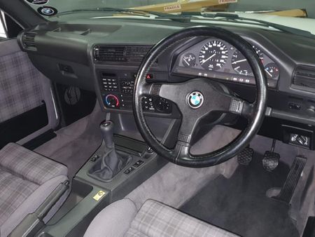 1991-BMW-3-Series-325is_1