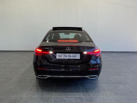 2022-Mercedes-Benz-C-Class-C-200-Auto_4