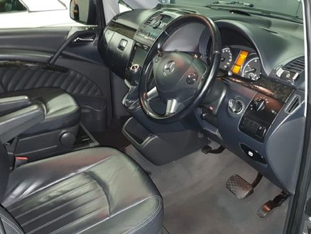 2014-Mercedes-Benz-Viano-30-CDI-Ambiente-Auto_9