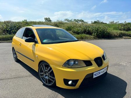 2006-SEAT-Ibiza-18T-Cupra-3-dr_0