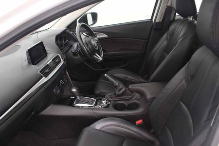 2019-Mazda-3-20-Individual-Auto_8