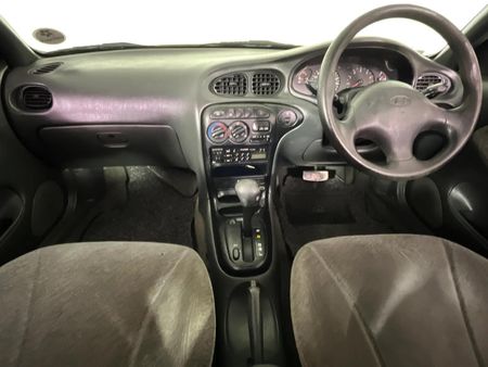 1998-Hyundai-Elantra-16-GLS-Auto_1