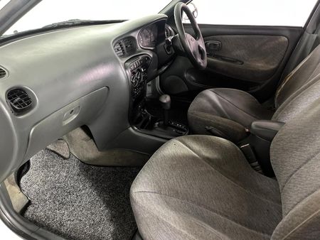 1998-Hyundai-Elantra-16-GLS-Auto_7