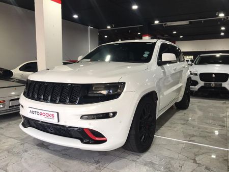 2015-Jeep-Grand-Cherokee-64-SRT-FITTED-WITH-WHIPPLE-SUPERCHAGER_2