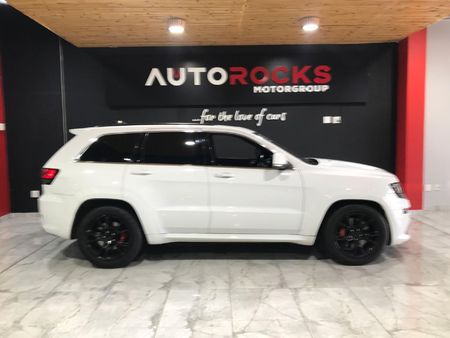 2015-Jeep-Grand-Cherokee-64-SRT-FITTED-WITH-WHIPPLE-SUPERCHAGER_3