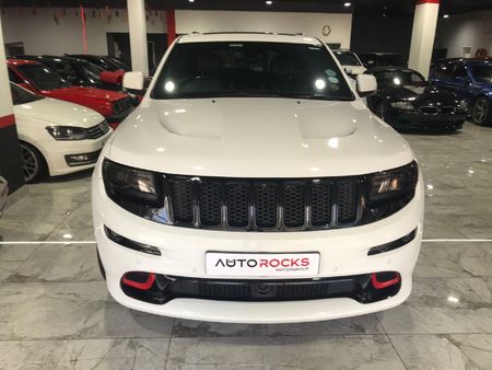2015-Jeep-Grand-Cherokee-64-SRT-FITTED-WITH-WHIPPLE-SUPERCHAGER_7