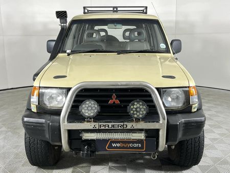 1995-Mitsubishi-Pajero-35-GLS-Auto_3