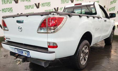 2014-Mazda-BT-50-25i-SL-4x4-Single-Cab_9
