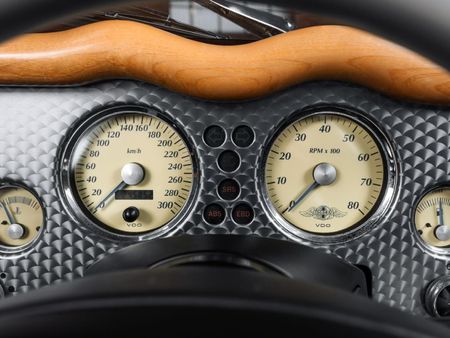2007-Morgan-Aero-8_10
