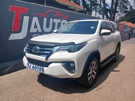 2020-Toyota-Fortuner-28-GD-6-Epic-Auto_1