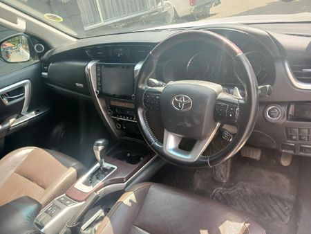 2020-Toyota-Fortuner-28-GD-6-Epic-Auto_8
