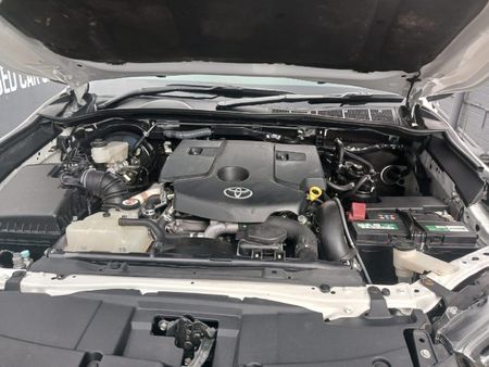 2022-Toyota-Hilux-28-GD-6-Raised-Body-Legend-Auto-Double-Cab_14
