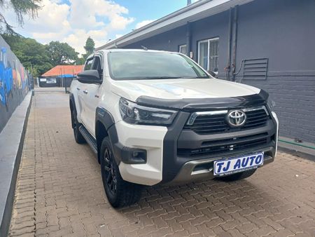2022-Toyota-Hilux-28-GD-6-Raised-Body-Legend-Auto-Double-Cab_3