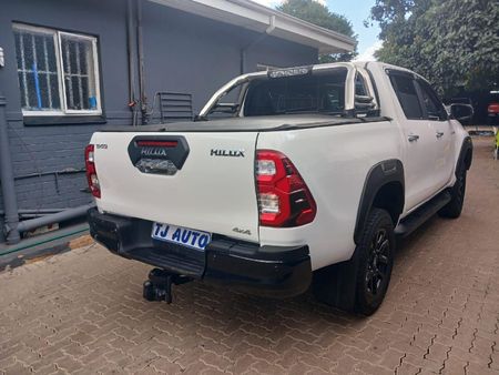 2022-Toyota-Hilux-28-GD-6-Raised-Body-Legend-Auto-Double-Cab_6