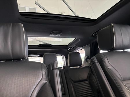 2017-Land-Rover-Discovery-30-TD6-HSE-Luxury_9