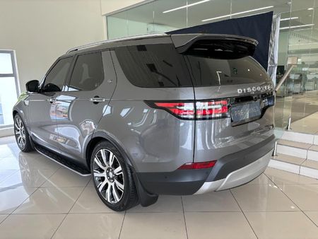 2017-Land-Rover-Discovery-30-TD6-HSE-Luxury_1