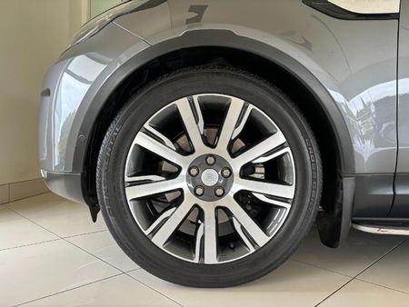 2017-Land-Rover-Discovery-30-TD6-HSE-Luxury_8