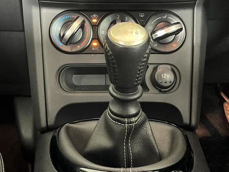 2013-Nissan-Qashqai-15-dCi-Acenta_9
