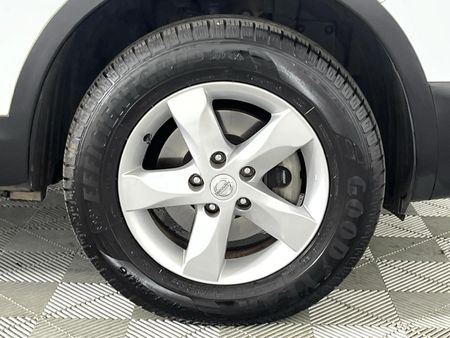 2013-Nissan-Qashqai-15-dCi-Acenta_5