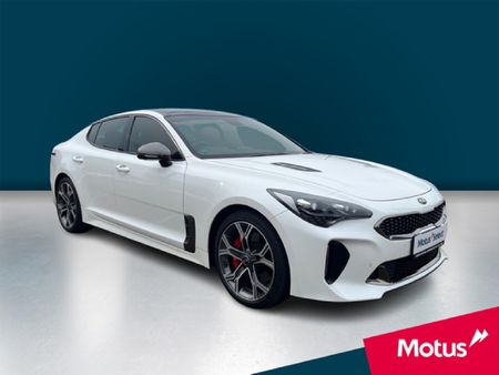 2019-Kia-Stinger-33-V6-GT_0