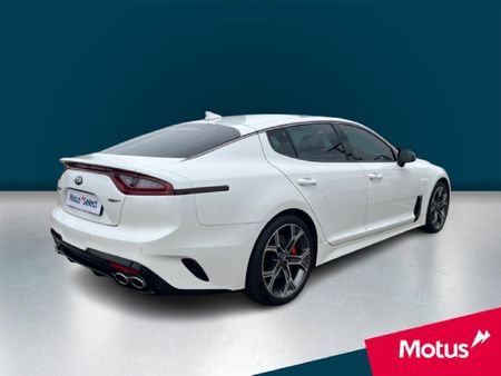 2019-Kia-Stinger-33-V6-GT_6