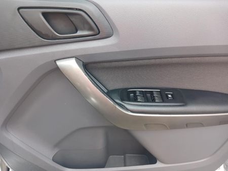 2022-Ford-Ranger-22-TDCi-XLS-Double-Cab_12