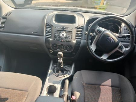 2022-Ford-Ranger-22-TDCi-XLS-Double-Cab_8