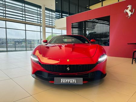 2022-Ferrari-Roma_6