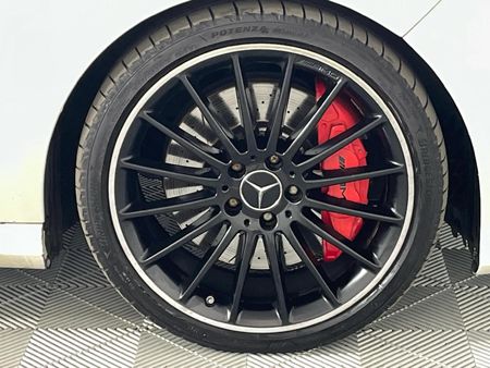 2014-Mercedes-AMG-CLA-45-AMG_4