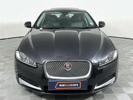 2014-Jaguar-XF-22-D-Premium-Luxury_3