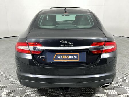2014-Jaguar-XF-22-D-Premium-Luxury_6