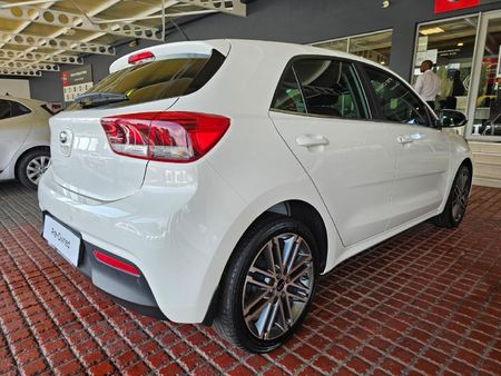 2021-Kia-Rio-14-Tec-5-dr_6