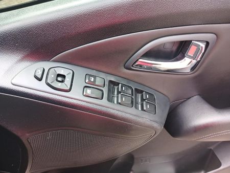 2015-Hyundai-ix35-20-Premium-Auto_10
