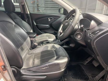 2015-Hyundai-ix35-20-Premium-Auto_8