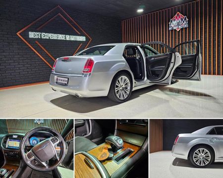 2012-Chrysler-300C-36L-Lux-Auto_18