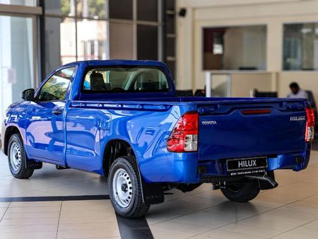 2024-Toyota-Hilux-20-VVTi-Single-Cab_4